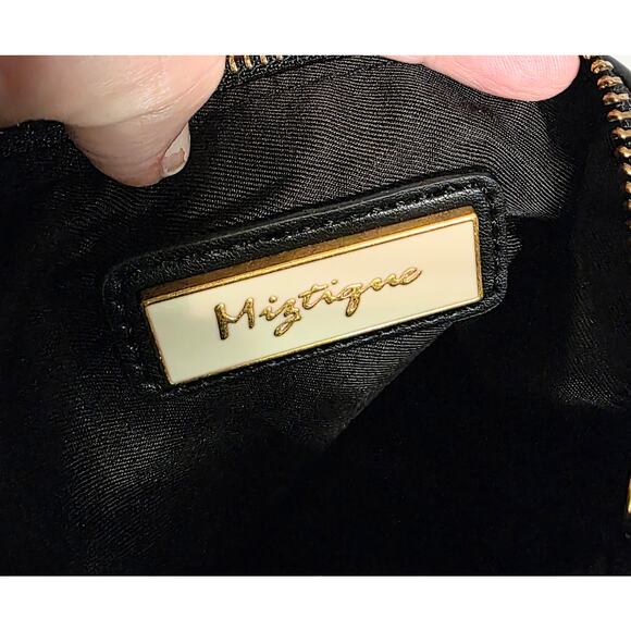Miztique Black Zip Clutch Purse 7" x 5 1/2"  Gold Zipper - Picture 5 of 6